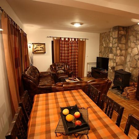 Family Apartments Zabljak  Ngoại thất bức ảnh