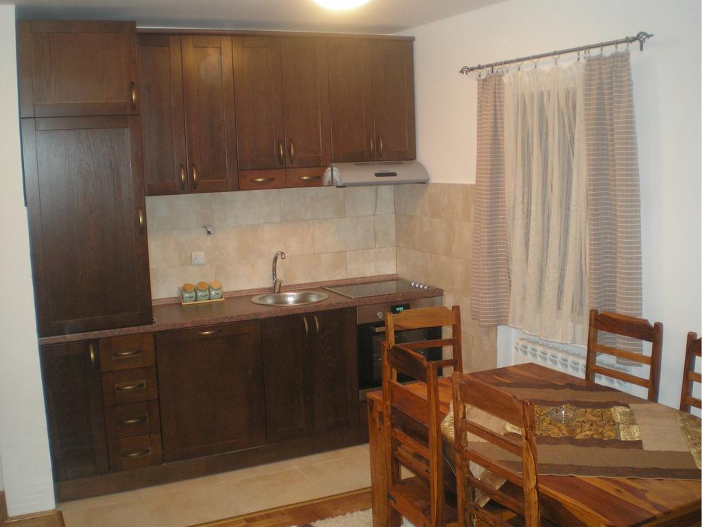 Family Apartments Zabljak  Phòng bức ảnh