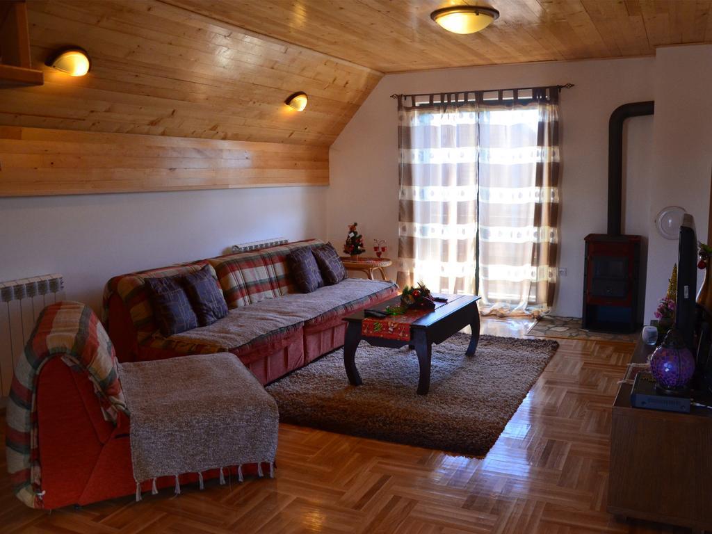 Family Apartments Zabljak  Phòng bức ảnh