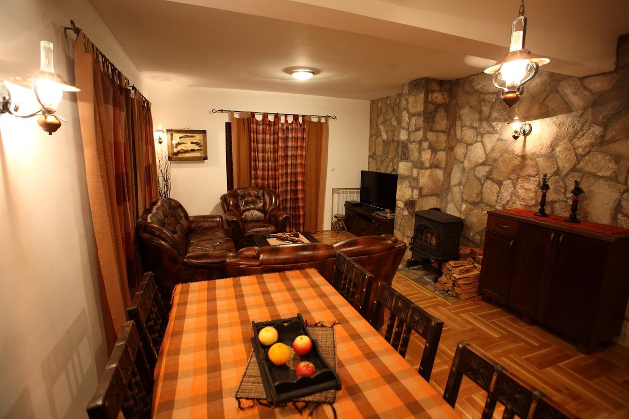Family Apartments Zabljak  Ngoại thất bức ảnh